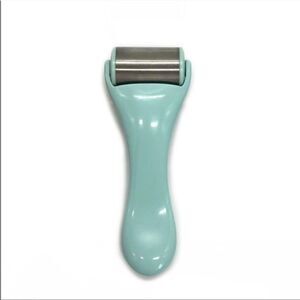 3/$20💗 Chloe Emerald Cold Therapy Ice Roller